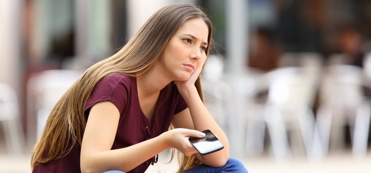 No te obsesiones con saber de tu ex a través de las redes sociales