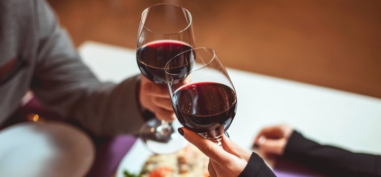 Pon todo tu amor a la hora de preparar una deliciosa cena para dos