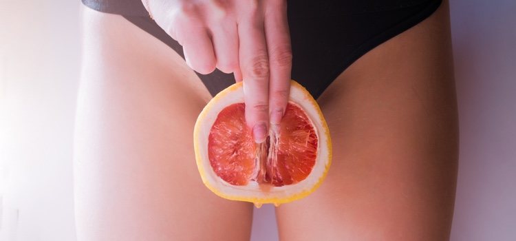 Puedes introducir un dedo en la vagina para localizar los músculos