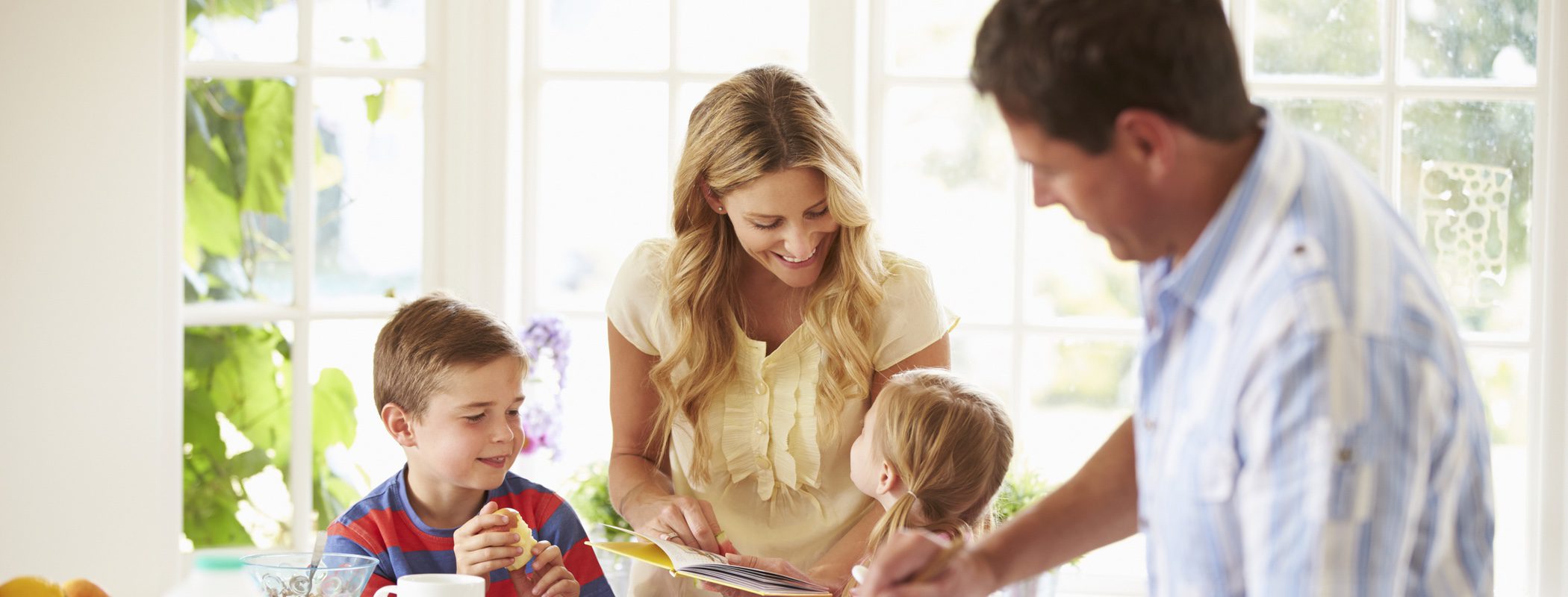 4 consejos para conseguir que tus hijos se lleven bien con tu pareja actual