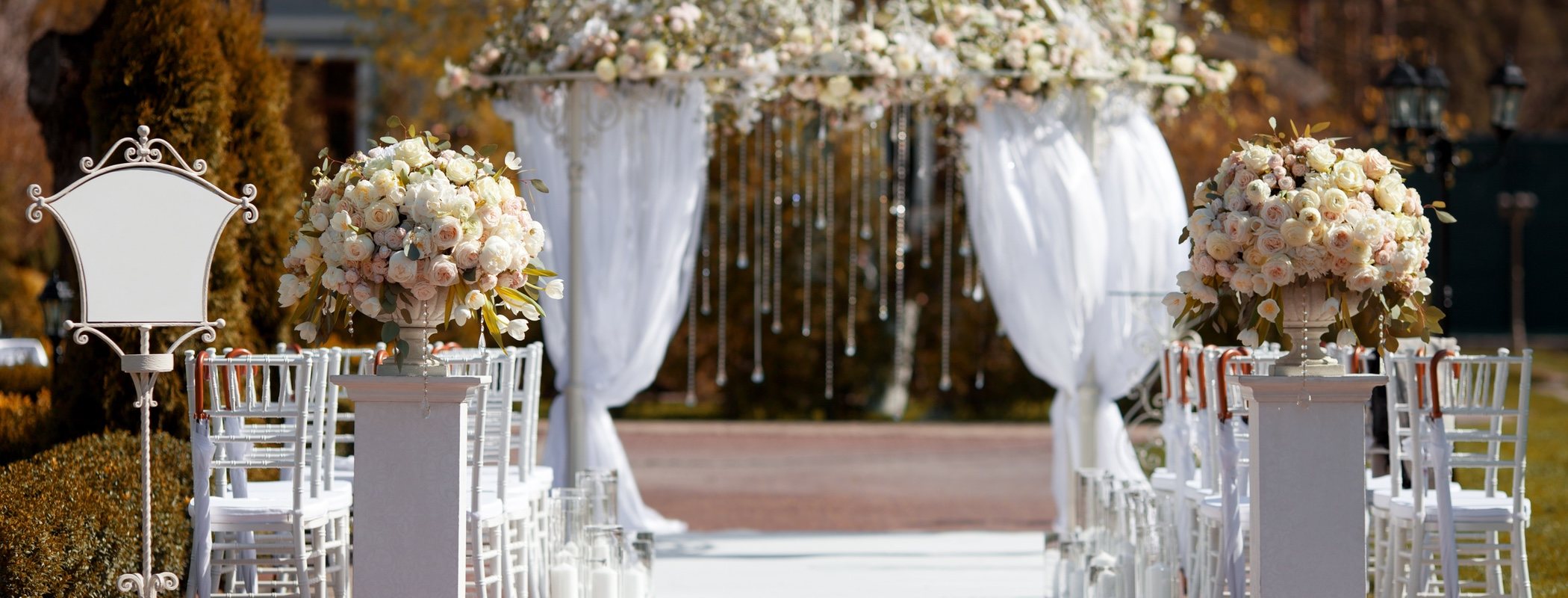Mi expareja me ha invitado a su boda: ¿Voy o no?