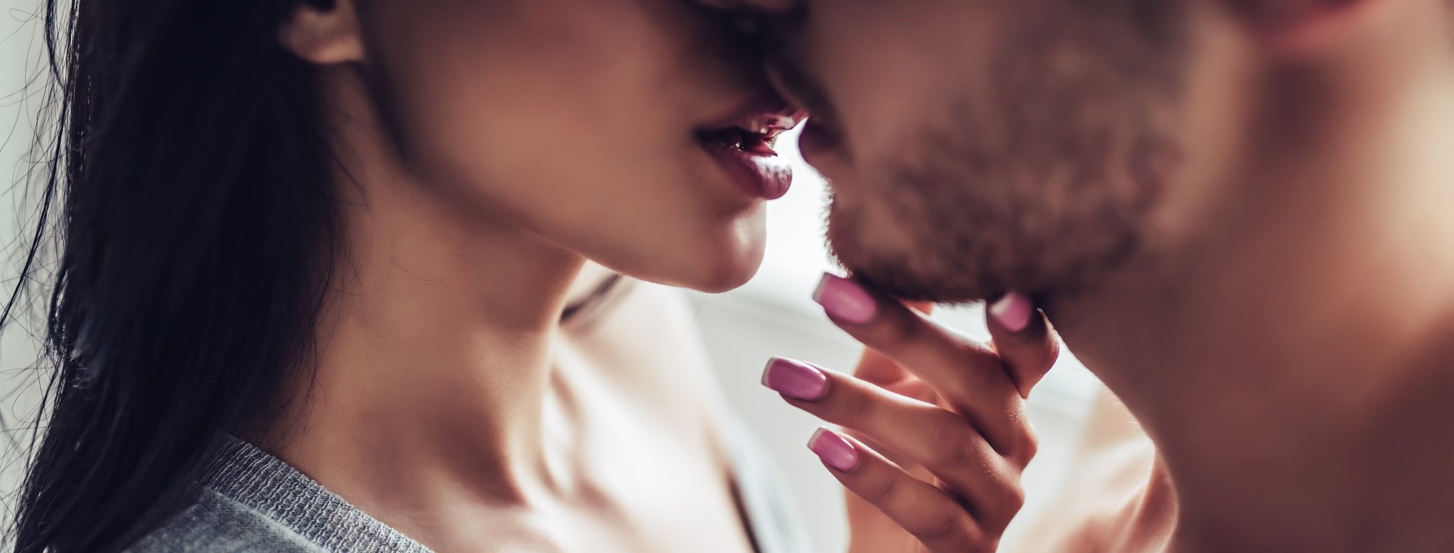 Besar con los ojos abiertos: ¿cuál es la razón?