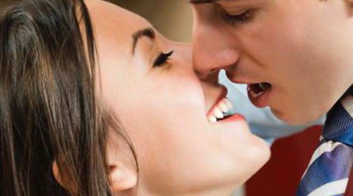 Sexo en el trabajo: el morbo de ser descubierto