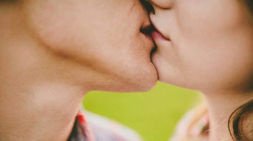 Los besos nos ayudan a encontrar la pareja perfecta
