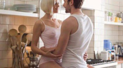 Rutas sexuales sin salir de casa: posturas y lugares